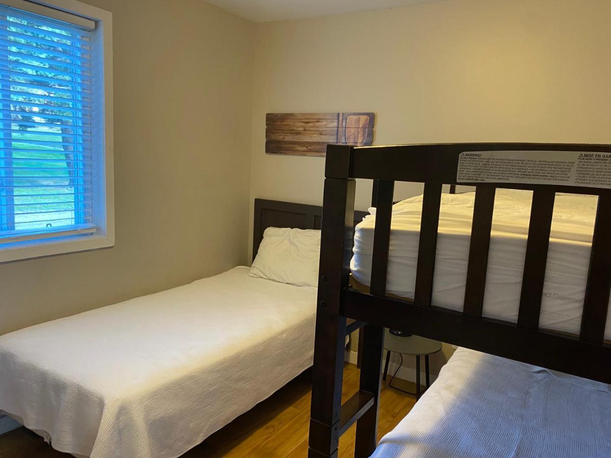 Merland Park Cottages And Motel Пиктън Екстериор снимка